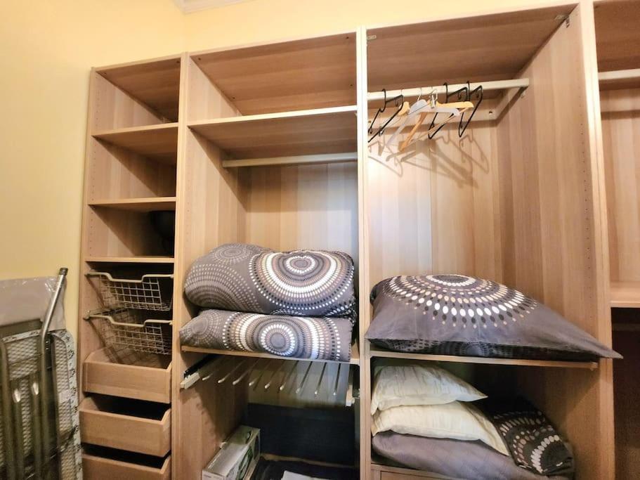 Spacious Apartment 6Min From The Dancing House プラハ エクステリア 写真